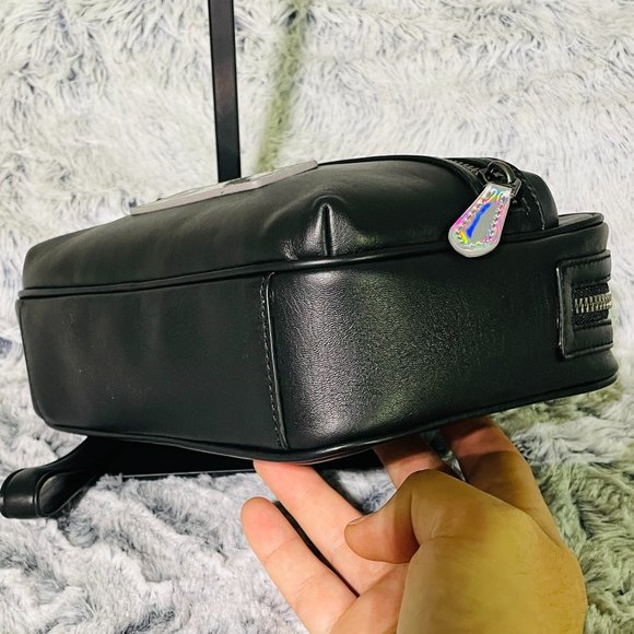 BNWT - COACH TERRAIN POUCH IN BLACK W/REFLECTIVE DETAILS (F79777) - Picture 9 of 15